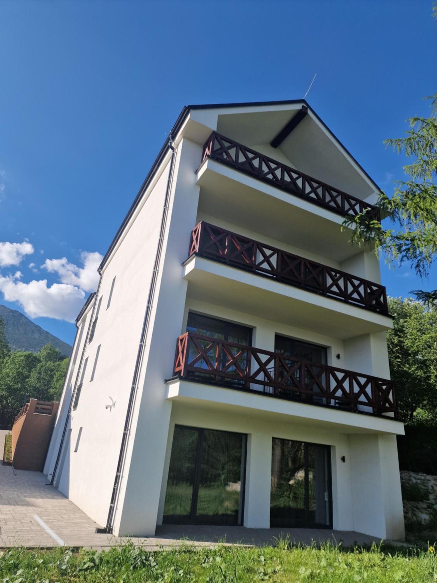 Apartment Hellene Snow Stary Smokovec